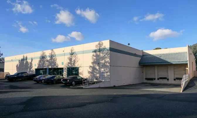 LIGHT INDUSTRIAL BUILDING FOR LEASE AND SALE — Lease in San Leandro, CA, photo 6 of 8