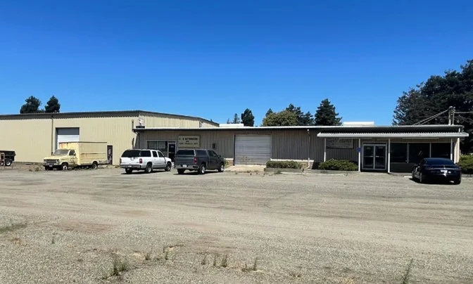LIGHT INDUSTRIAL BUILDING FOR LEASE AND SALE — Lease in San Leandro, CA, photo 7 of 8