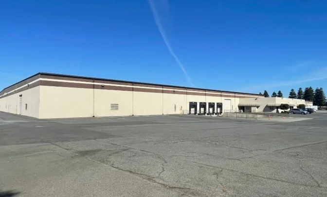 LIGHT INDUSTRIAL BUILDING FOR LEASE AND SALE — Lease in San Leandro, CA, photo 8 of 8
