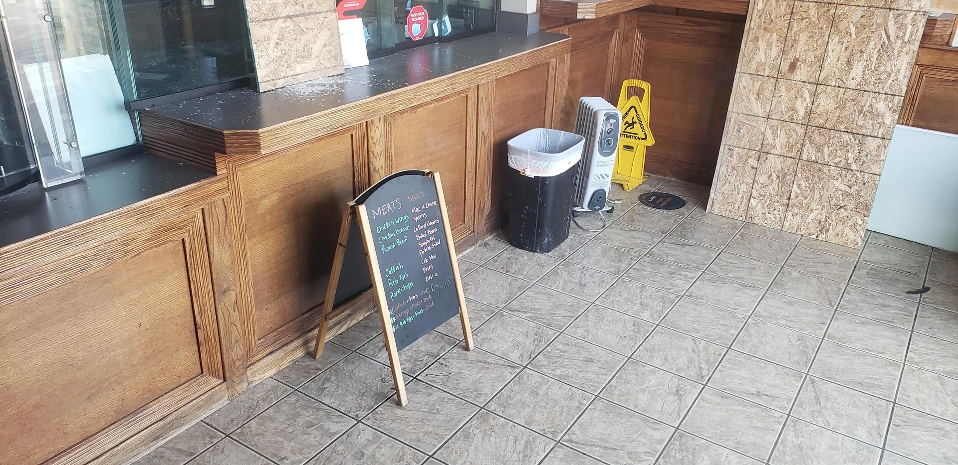 Retail Strip Center For Sale or Lease | Lansing, MI — Lease in Lansing, MI, photo 4 of 7