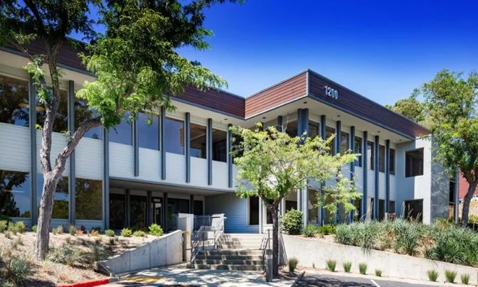 MONTEGO RIDGE - photo 2 - Suite 120, CA