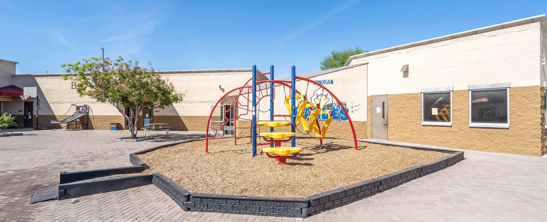 Vacant Education Campus for Sale or Lease in Peoria — Lease in Peoria, AZ, photo 4 of 8