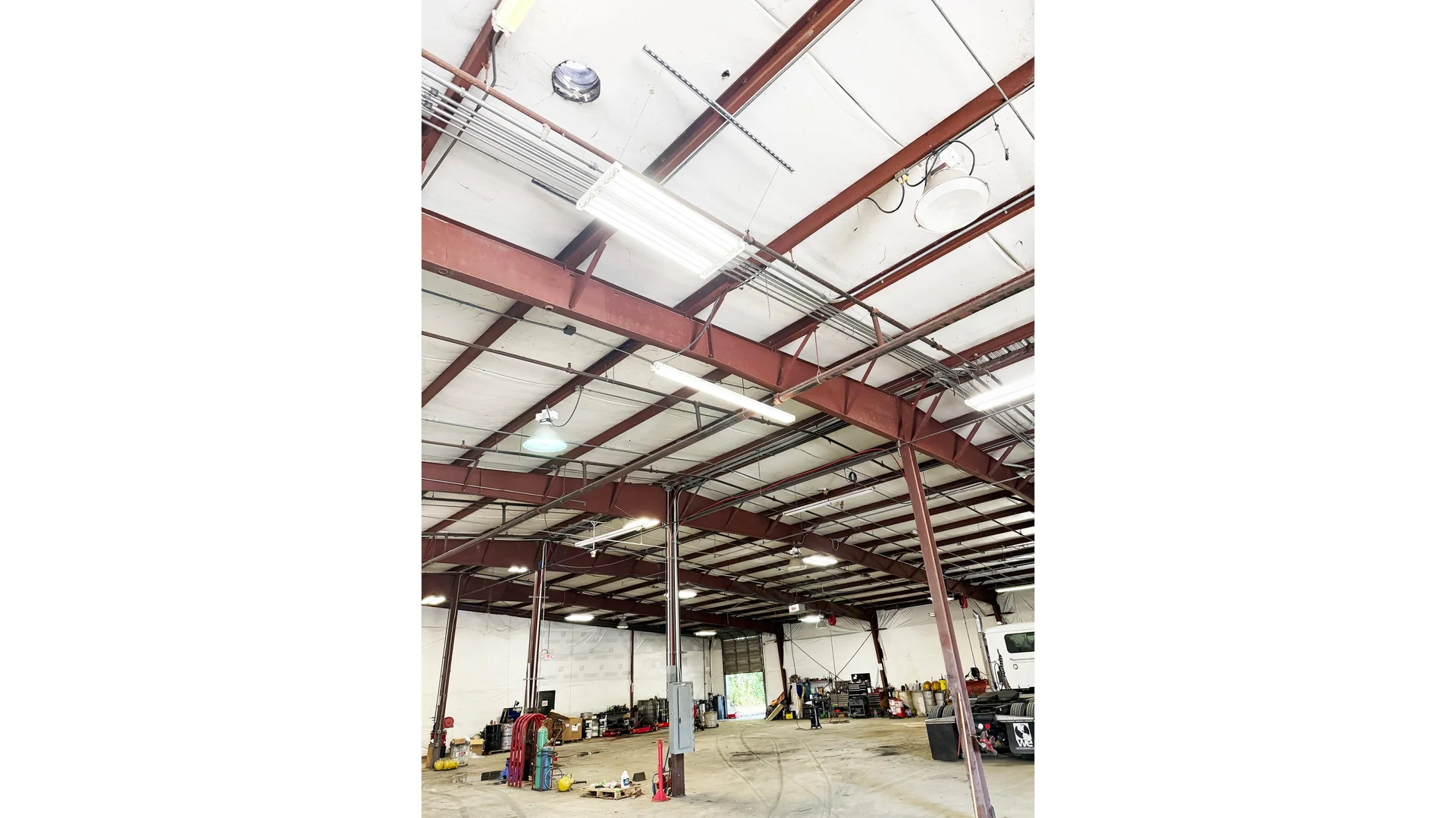 Industrial Facility Located Minutes from I-26 with… — Lease in North Charleston, SC, photo 6 of 8