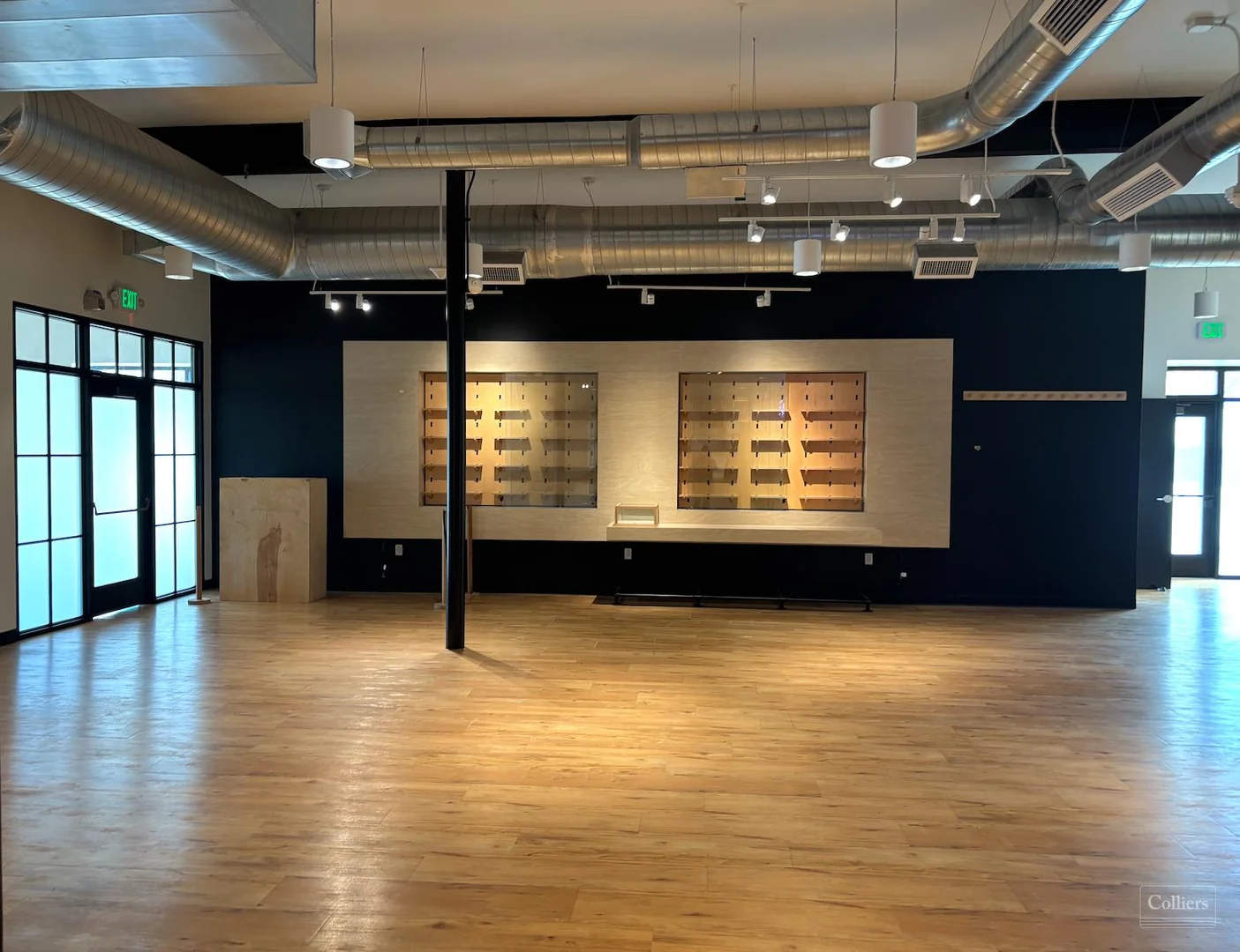 Freestanding Retail/Office For Sale Or Lease l… — Lease in Lansing, MI, photo 7 of 8
