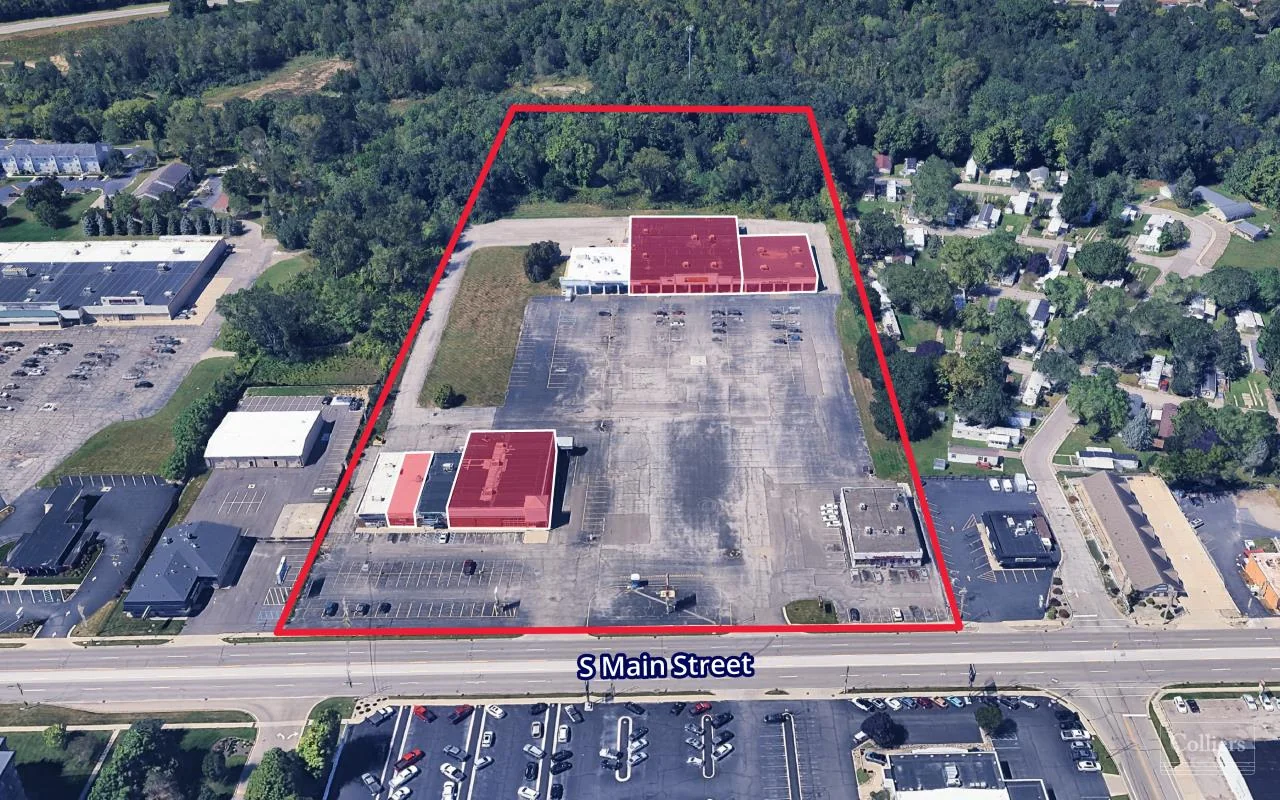 For Sale or Lease | Retail — Lease in Adrian, MI, photo 1 of 2