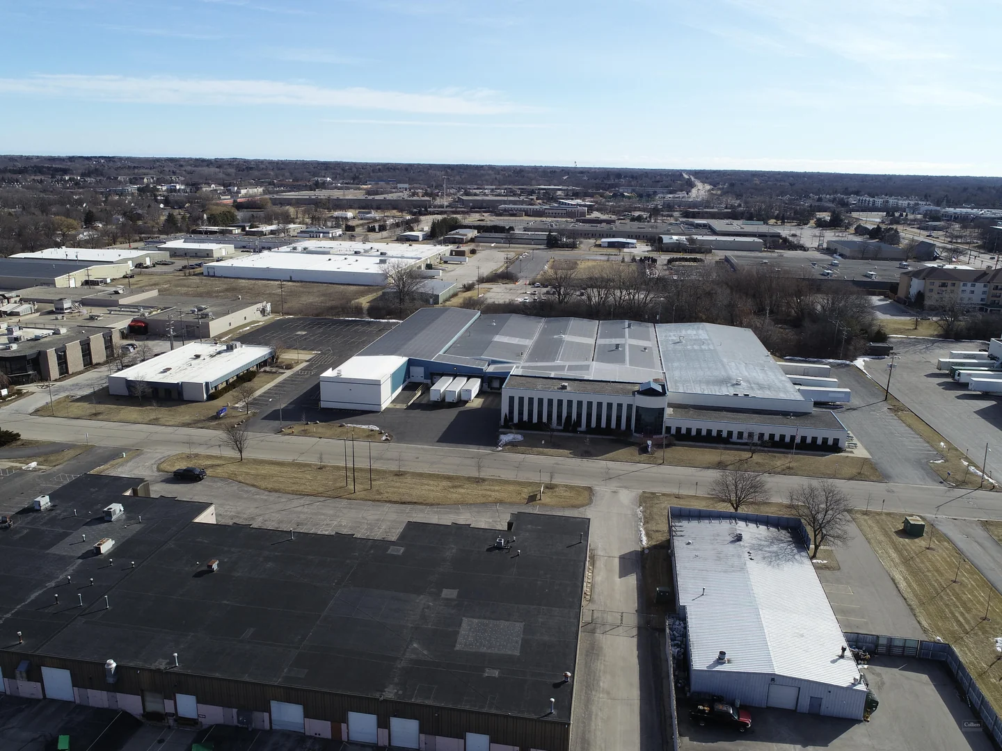 +/- 25,000 - 111,652 SF Available For Sale and Lease — Lease in Brown Deer, WI, photo 2 of 8