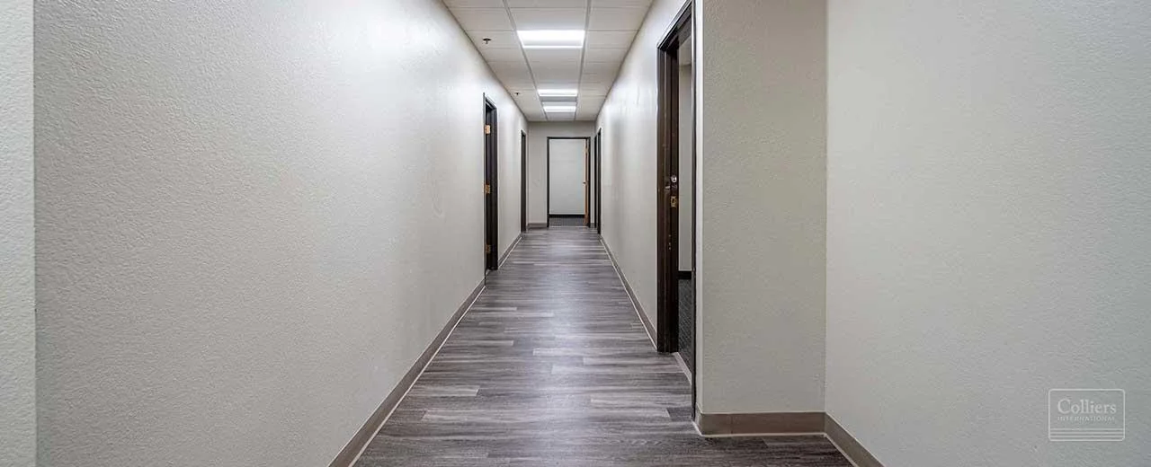 Office and Medical Space for Sale or Lease - photo 7 - Parkwood Professional Plaza 5501 N 19th Ave Phoenix, AZ