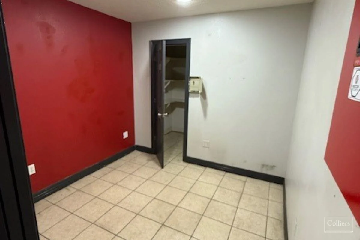 For Sale or Lease I ±14,000 SF Industrial Building ±0.844 Acres - photo 7 - Port Arthur, TX