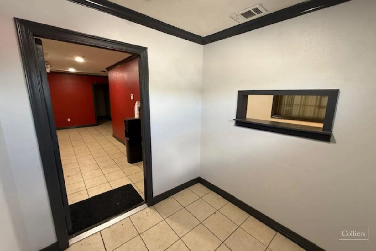 For Sale or Lease I ±14,000 SF Industrial Building ±0.844 Acres - photo 9 - Port Arthur, TX