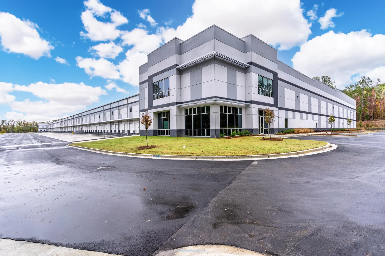 Westlake 5950 | 346,850 SF Available — Lease in Atlanta, GA, photo 1 of 8