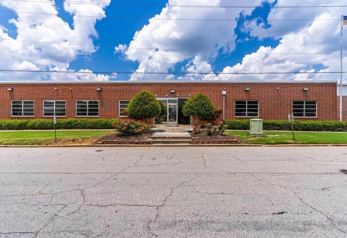 +/- 167,760 SF Rail Served Facility — Lease in College Park, GA, photo 3 of 8