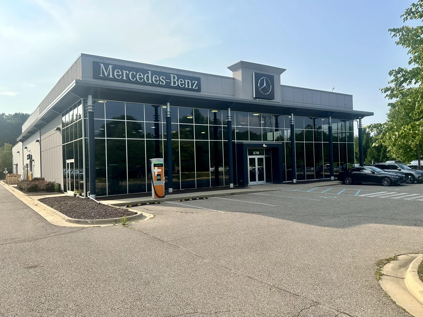 AVAILABLE > Auto Dealership Space — Lease in Ann Arbor, MI, photo 1 of 1