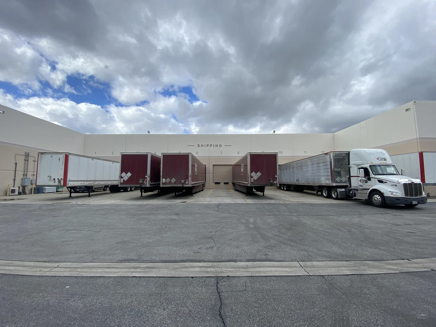 83,462-132,936 SF for Sublease in San Fernando!