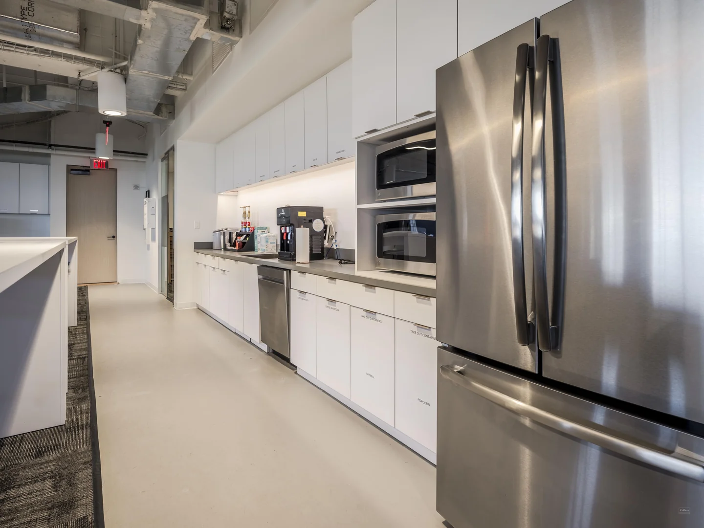 TURNKEY CLASS A+ WORKSPACE — Lease in Miami Beach, FL, photo 5 of 8