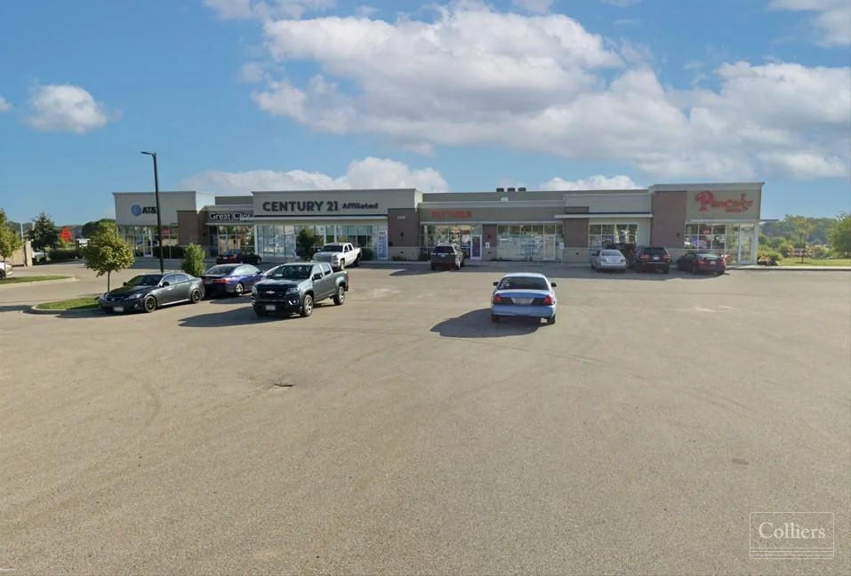 Retail/Office Sublease Opportunity in Stoughton — Lease in Stoughton, WI, photo 1 of 2