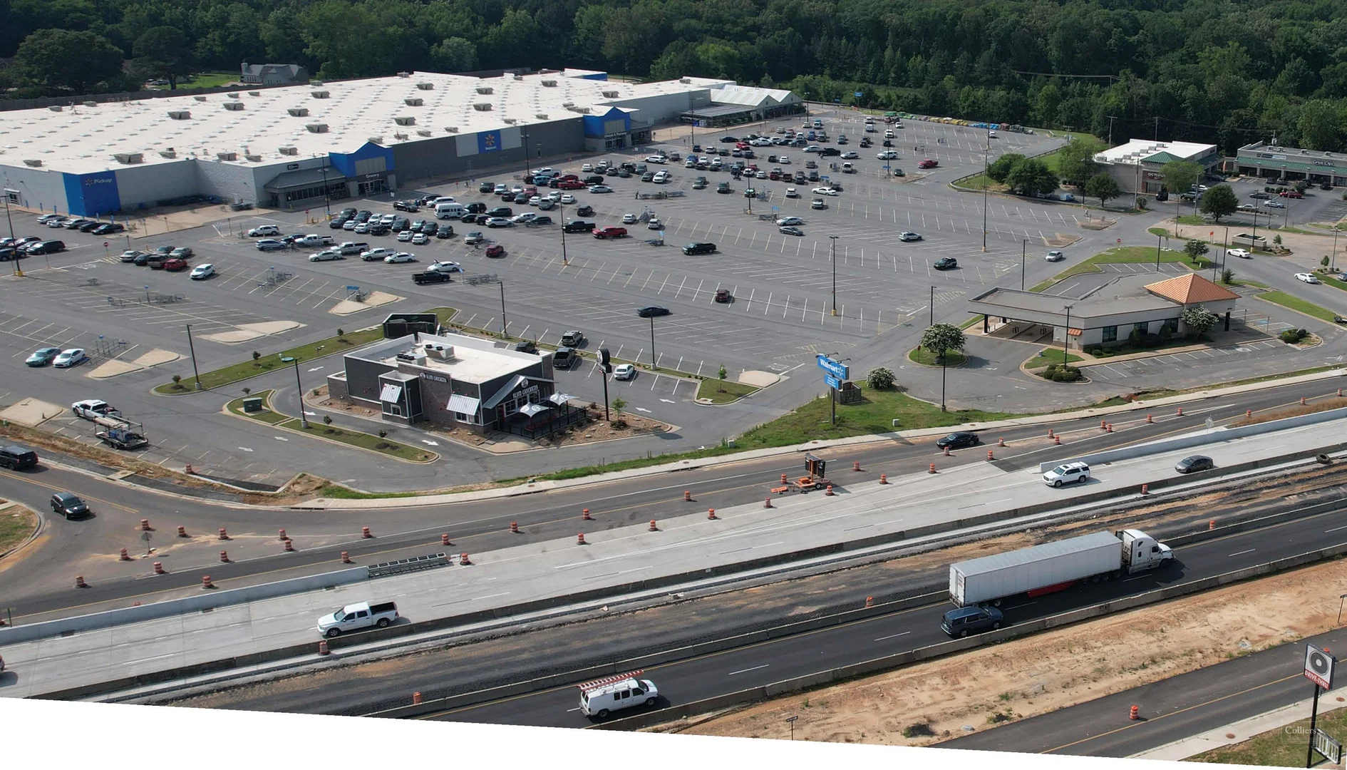 For Sublease: Retail with Drive-Thru — Lease in Jacksonville, AR, photo 2 of 3