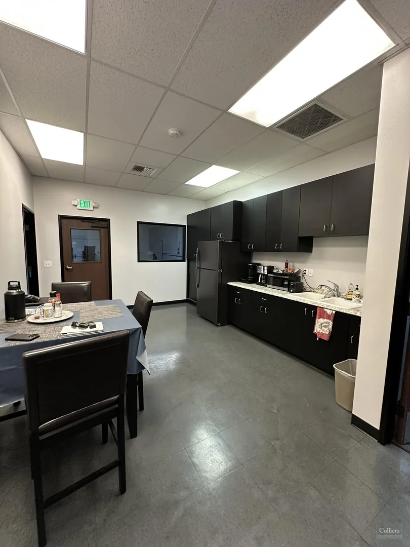 ± 4720 SF Available for Sublease — Lease in Gardena, CA, photo 5 of 5