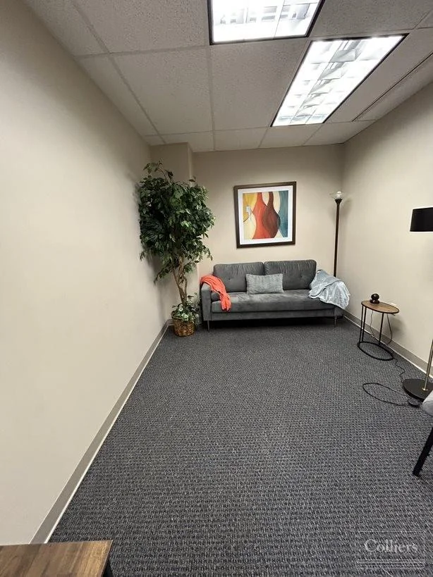 Sublease Available Near Town Center — Lease in Virginia Beach, VA, photo 4 of 8