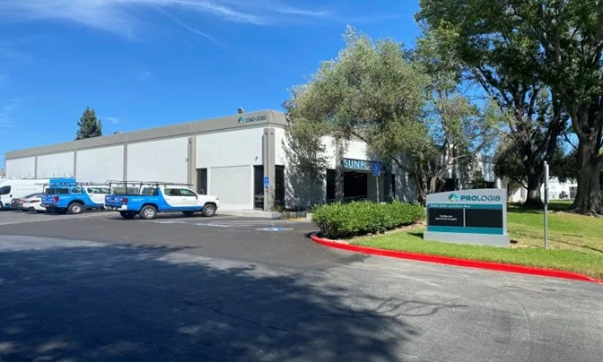 R&D SPACE FOR SUBLEASE - photo 7 - 335 E Middlefield Rd, CA