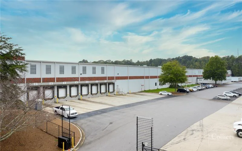 For Sublease: ± 356,000 SF at 300 Horizon Drive — Lease in Suwanee, GA, photo 2 of 3