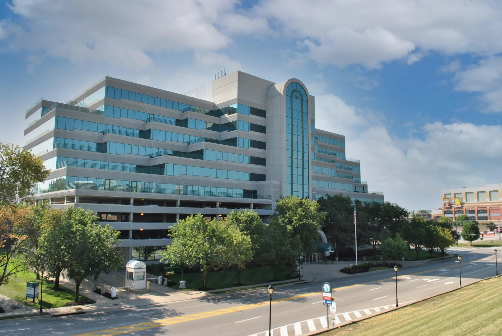 One Riverfront Place Sublease — Lease in Newport, KY, photo 1 of 8