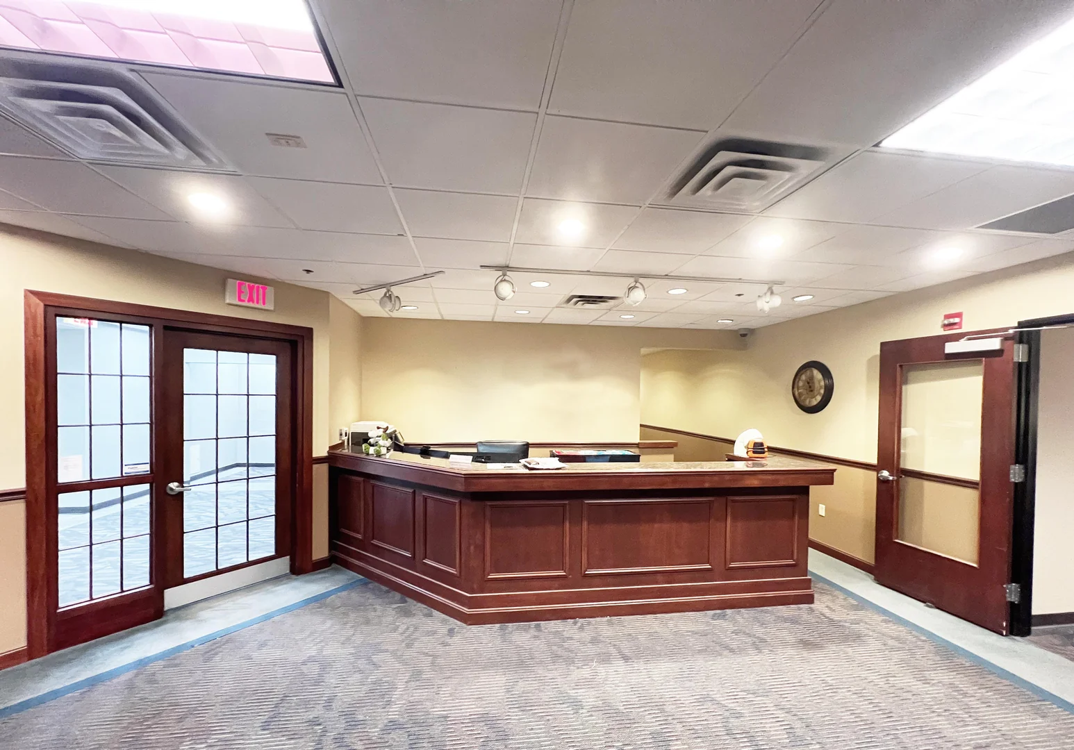One Riverfront Place Sublease — Lease in Newport, KY, photo 3 of 8