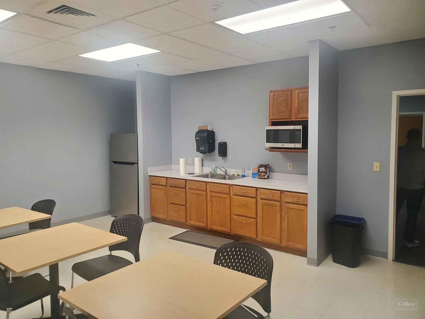 Plug and Play Sublease Opportunity — Lease in Chicopee, MA, photo 2 of 5