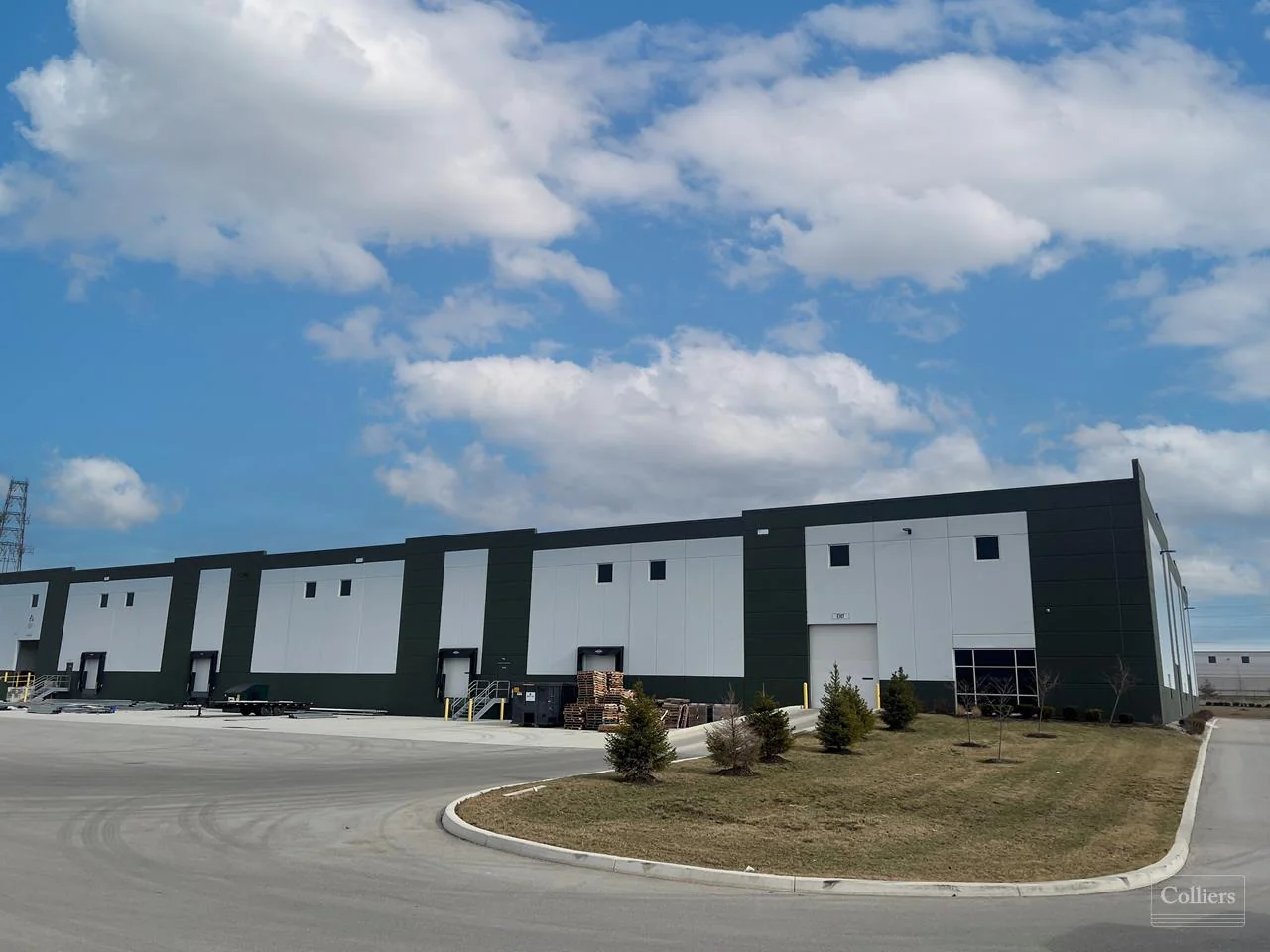 Washington Business Park Building 3 — Lease in Noblesville, IN, photo 1 of 2