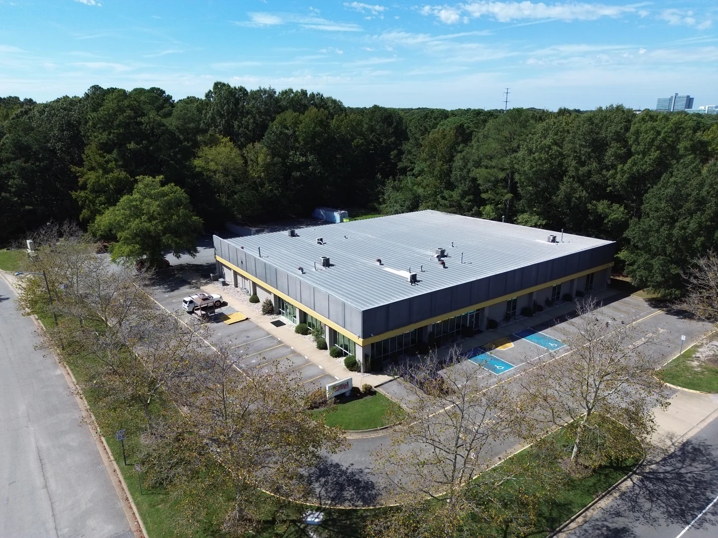 Industrial Flex Space — Lease in Chesapeake, VA, photo 1 of 5
