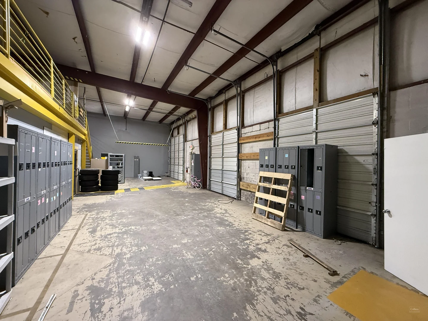Industrial Flex Space — Lease in Chesapeake, VA, photo 2 of 5