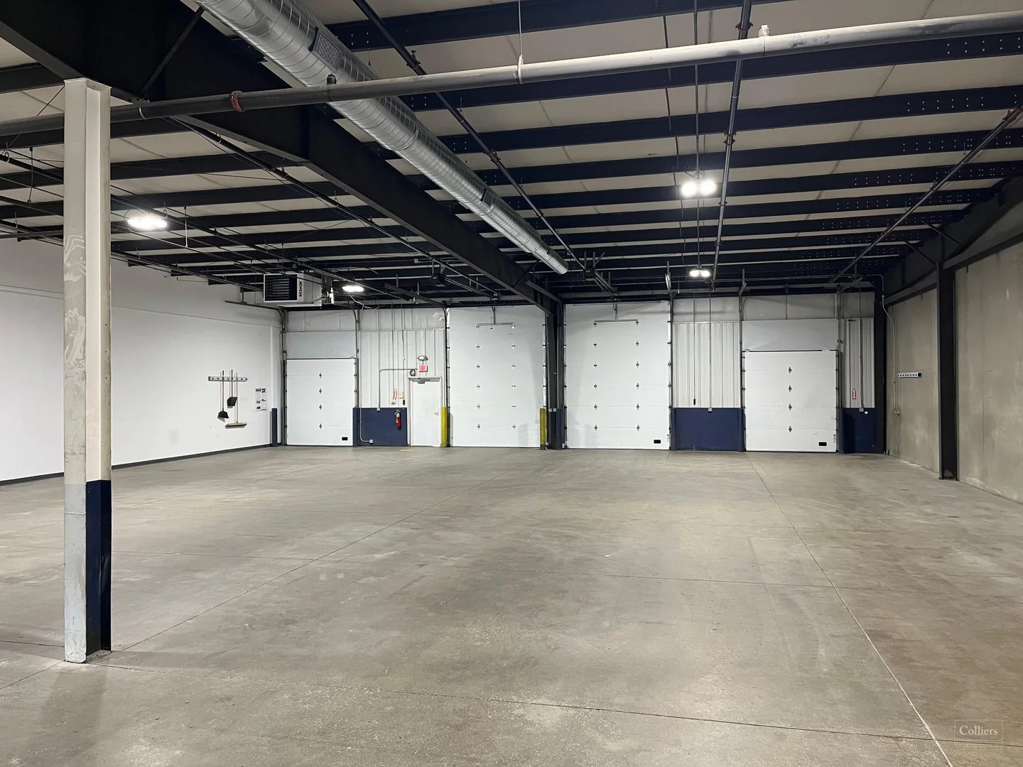 7,224 SF Industrial Flex for Sublease — Lease in Des Moines, IA, photo 5 of 8