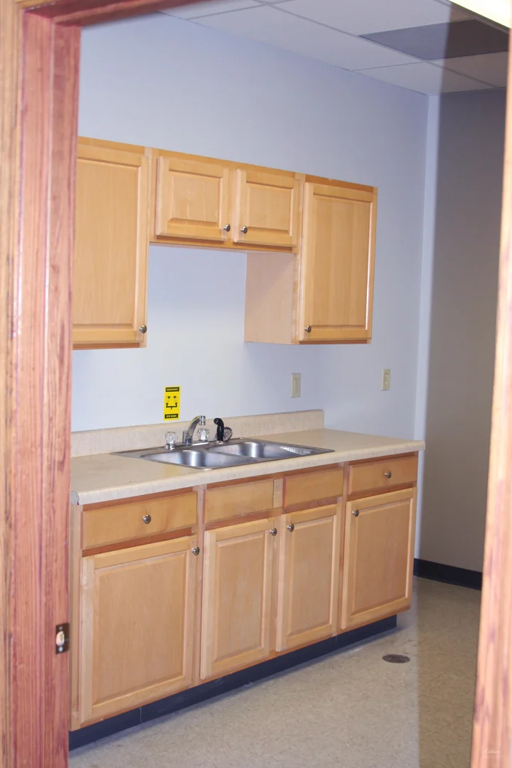 7,224 SF Industrial Flex for Sublease — Lease in Des Moines, IA, photo 8 of 8