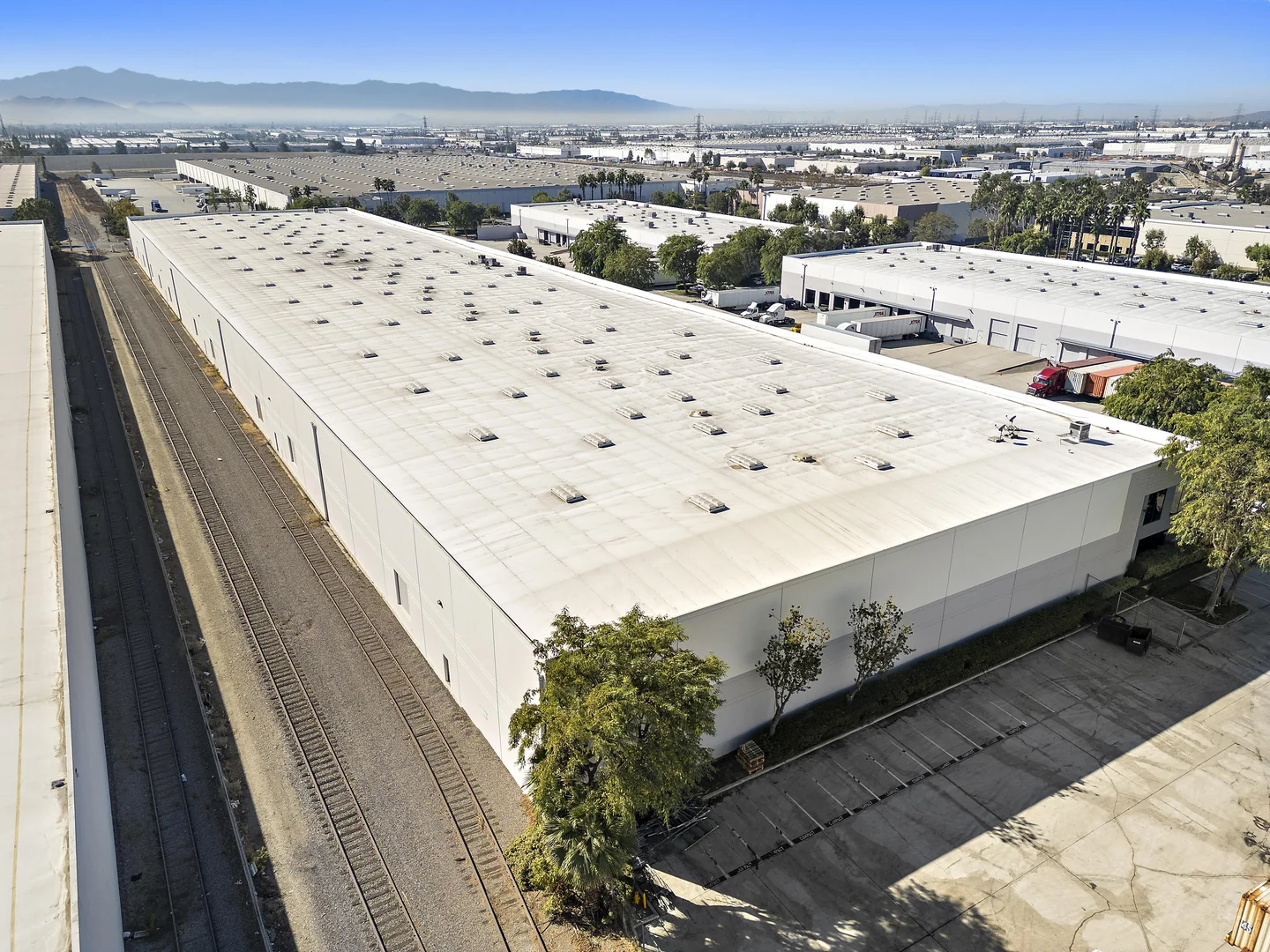 ±83,558 SF Warehouse Space Available for Sublease - photo 4 - Fontana, CA