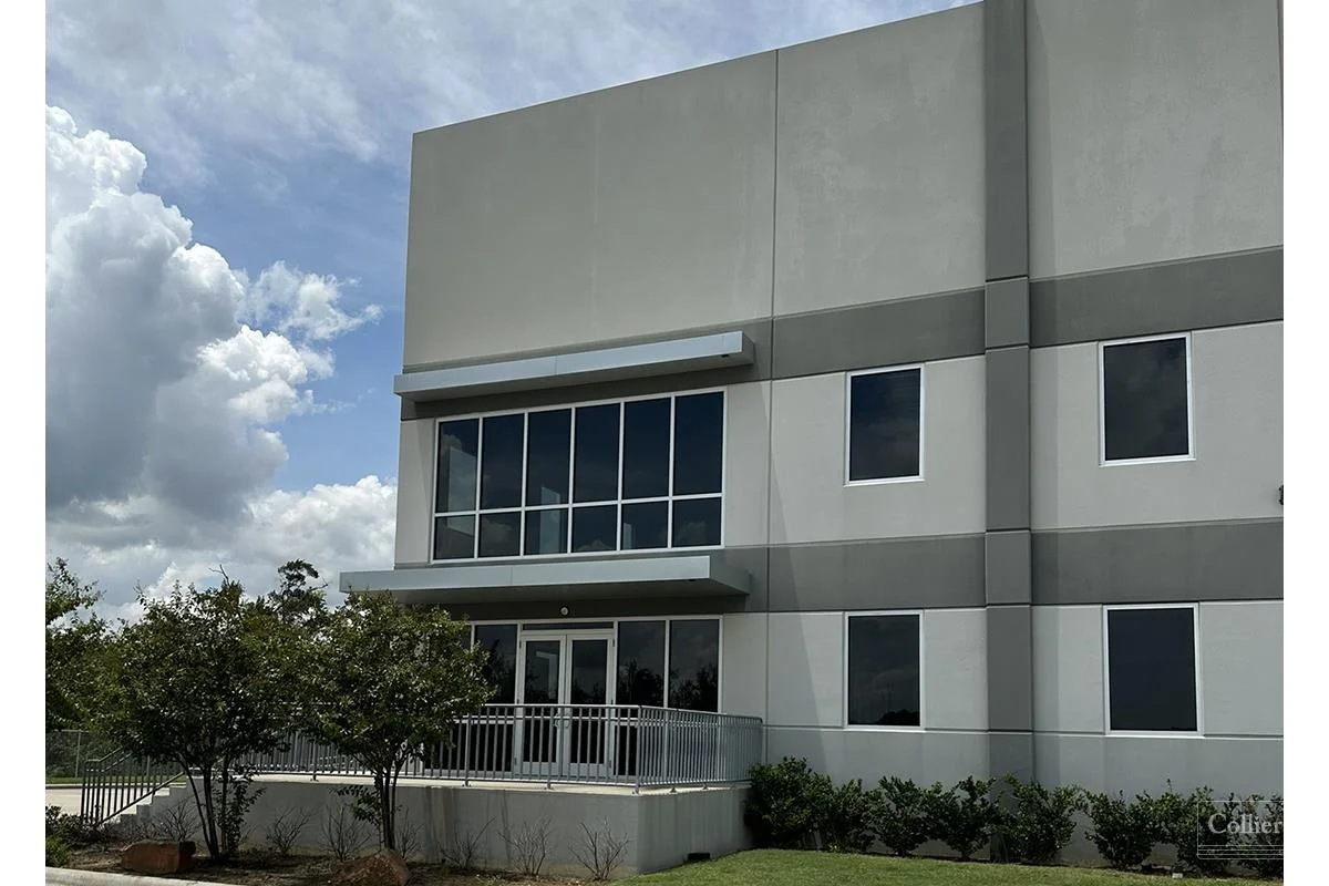 For Sublease I Thompson Ten Business Park