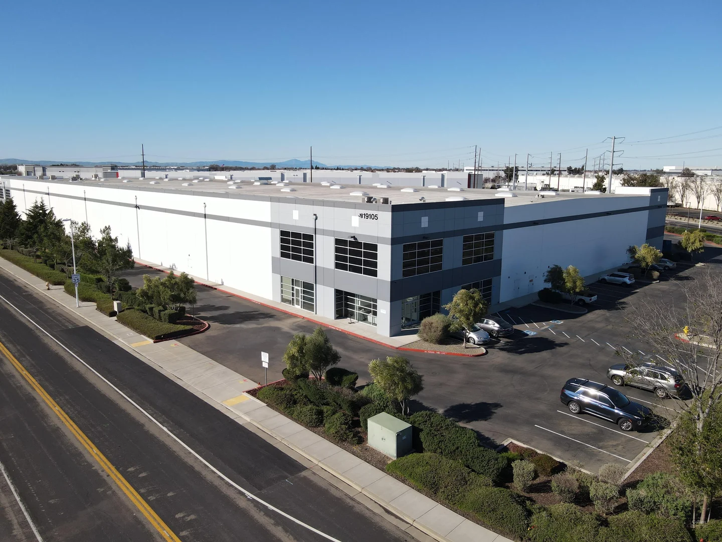 CROSSROADS LOGISTICS CENTER — Lease in Lathrop, CA, photo 1 of 5