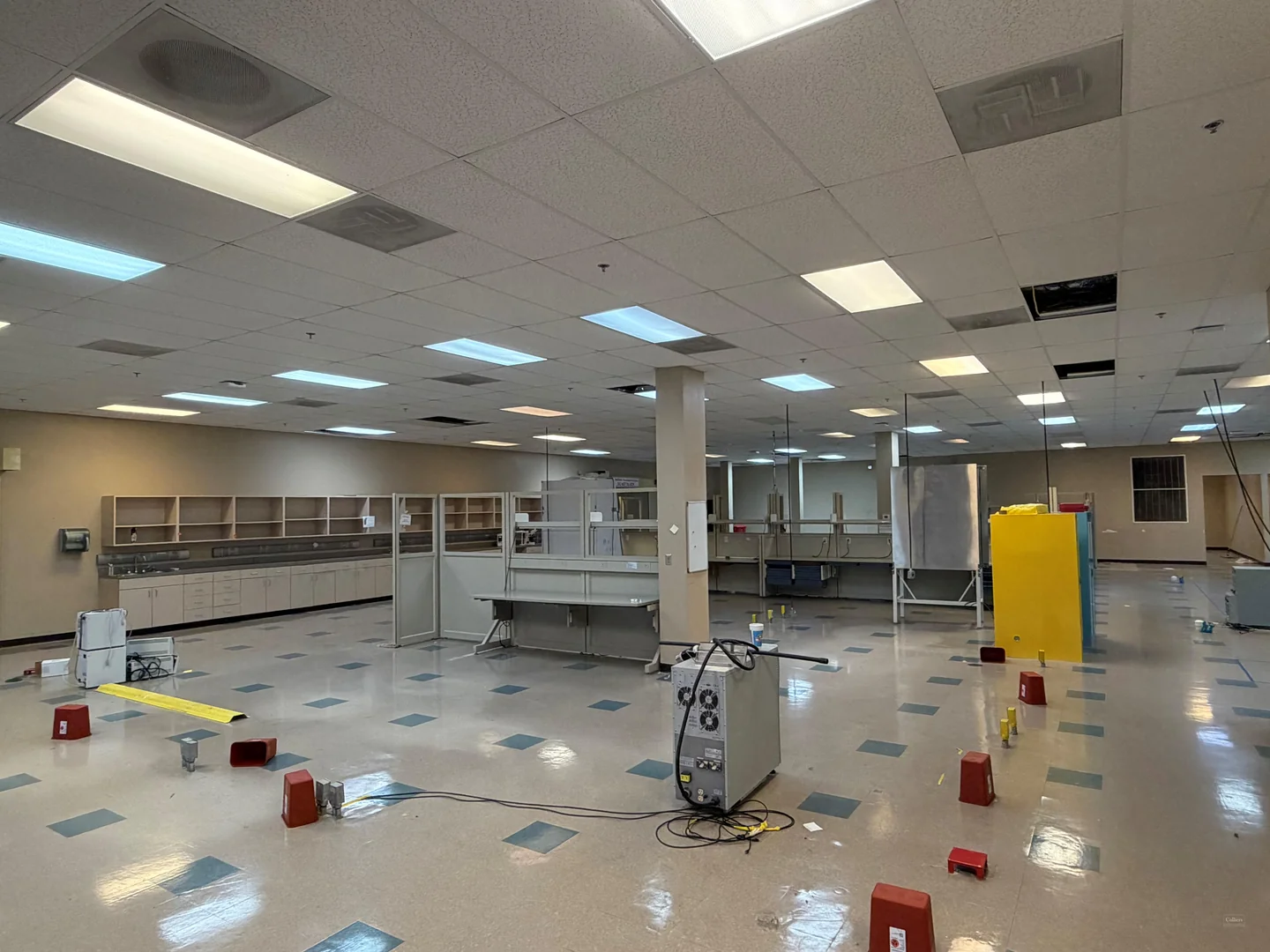 Rare sublease opportunity at 201 London Parkway | ±9,568 SF Lab Space - photo 2 - Birmingham, AL