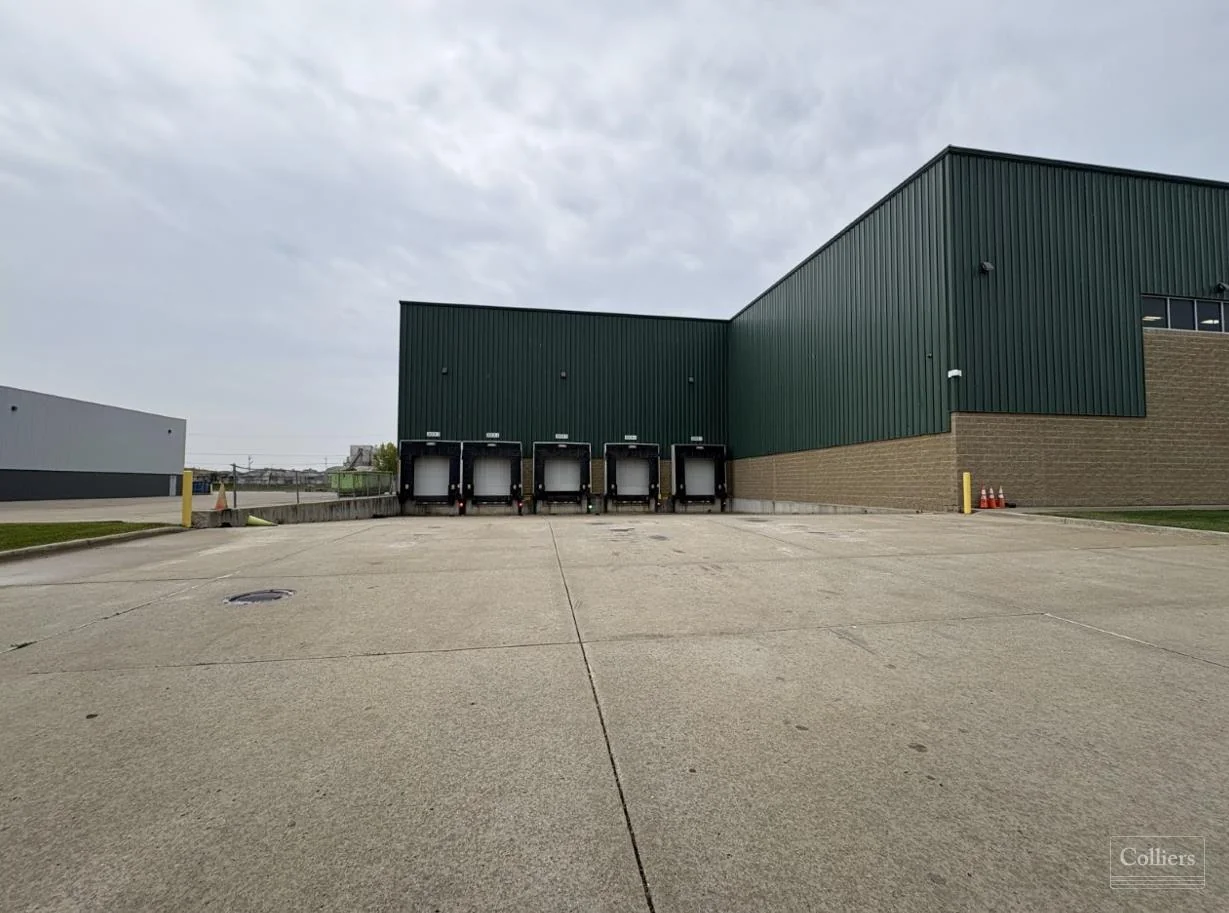 For Sublease | 73,160 SF Industrial Space Sterling… — Lease in Sterling Heights, MI, photo 2 of 8