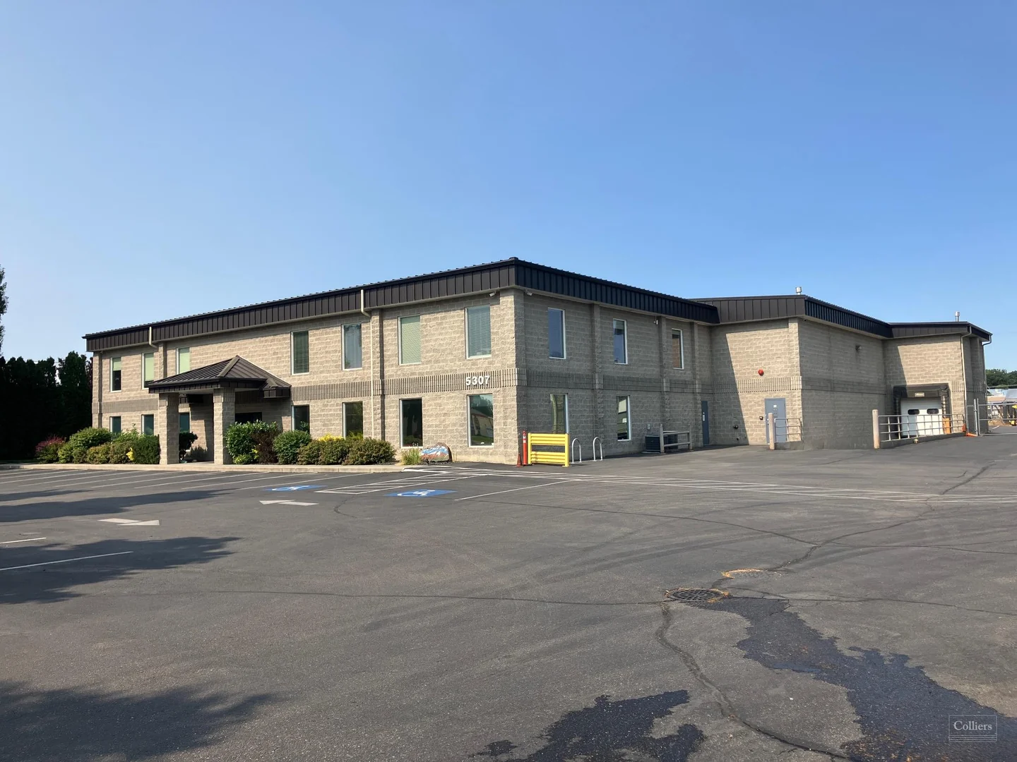 5307 N Glenwood Street for Sublease — Lease in Garden City, ID, photo 1 of 7