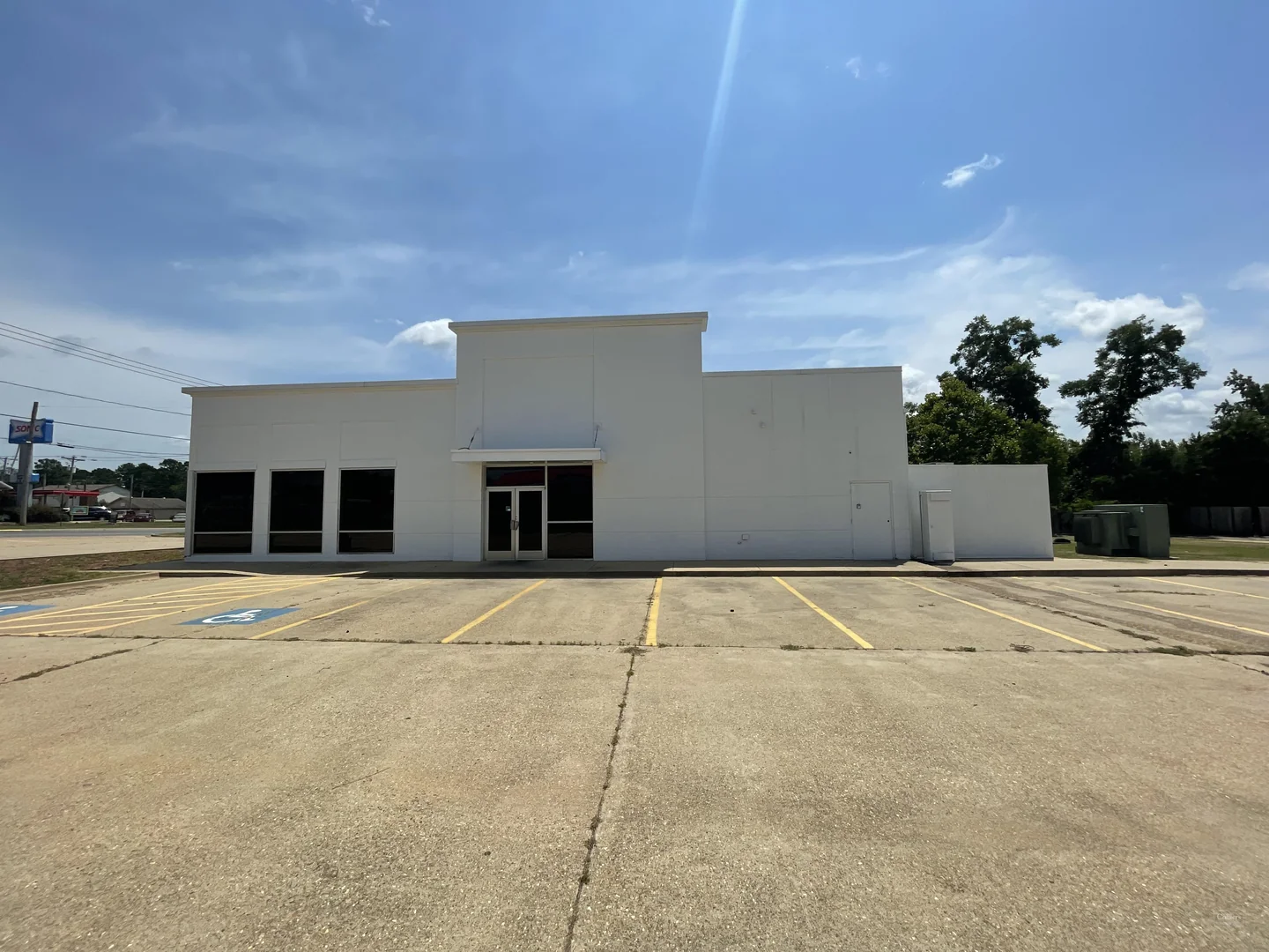 For Sublease: Former QSR Opportunity — Lease in Magnolia, AR, photo 2 of 8