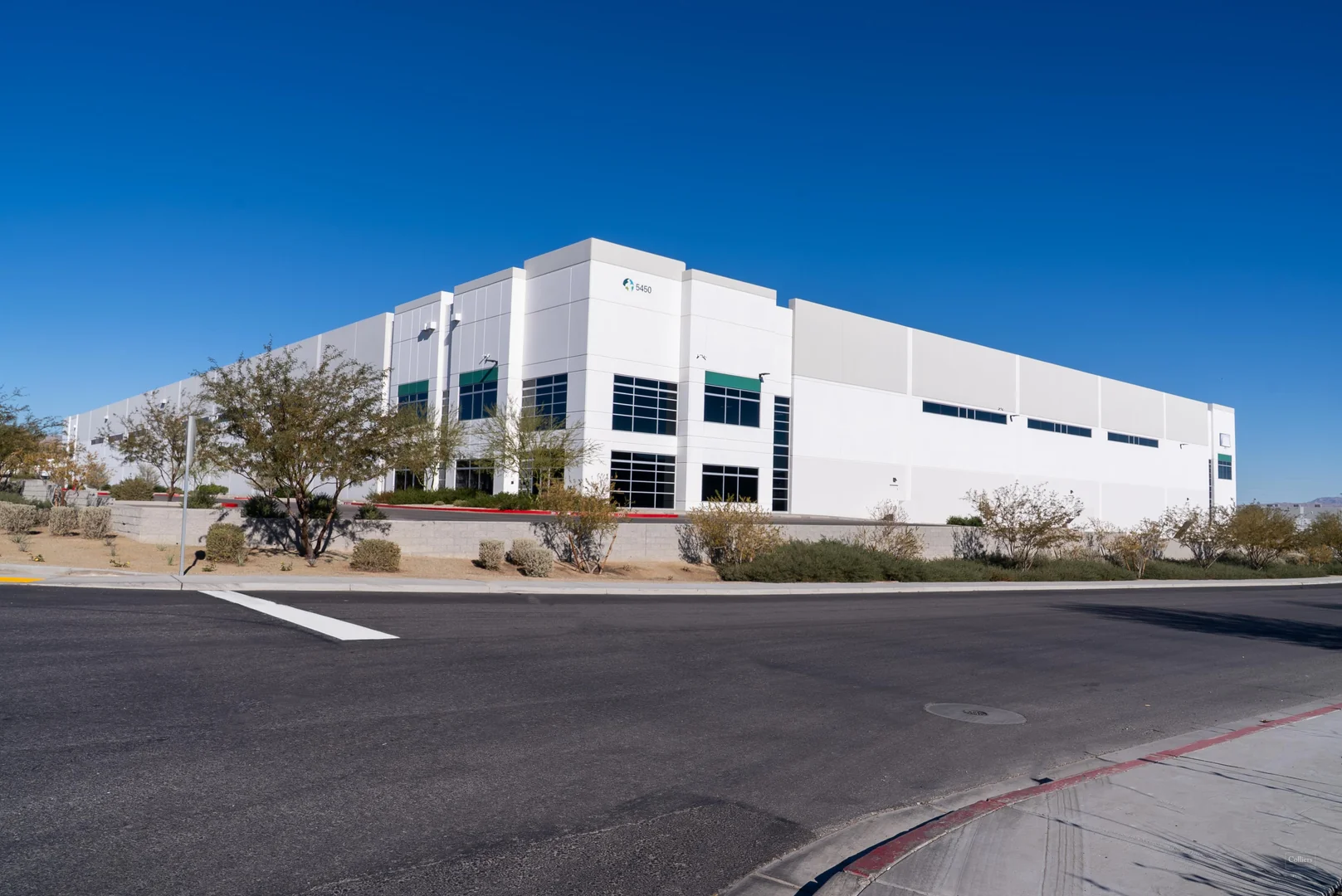 For Sublease: +/- 201,500 SF Freestanding Industrial… — Lease in North Las Vegas, NV, photo 2 of 8