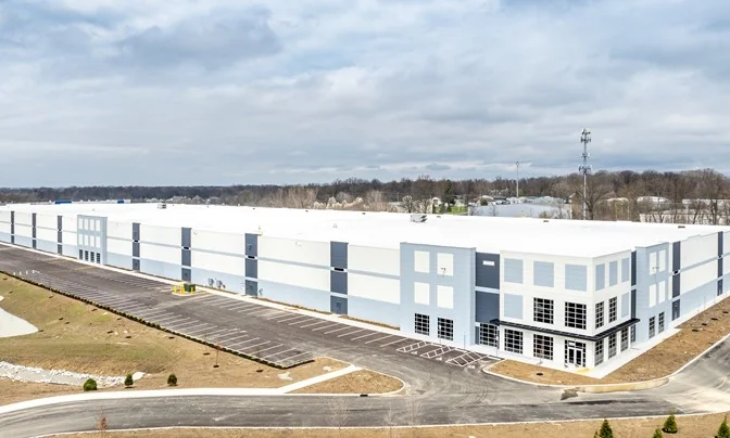 890 Claycraft Rd — Lease in Gahanna, OH, photo 2 of 3