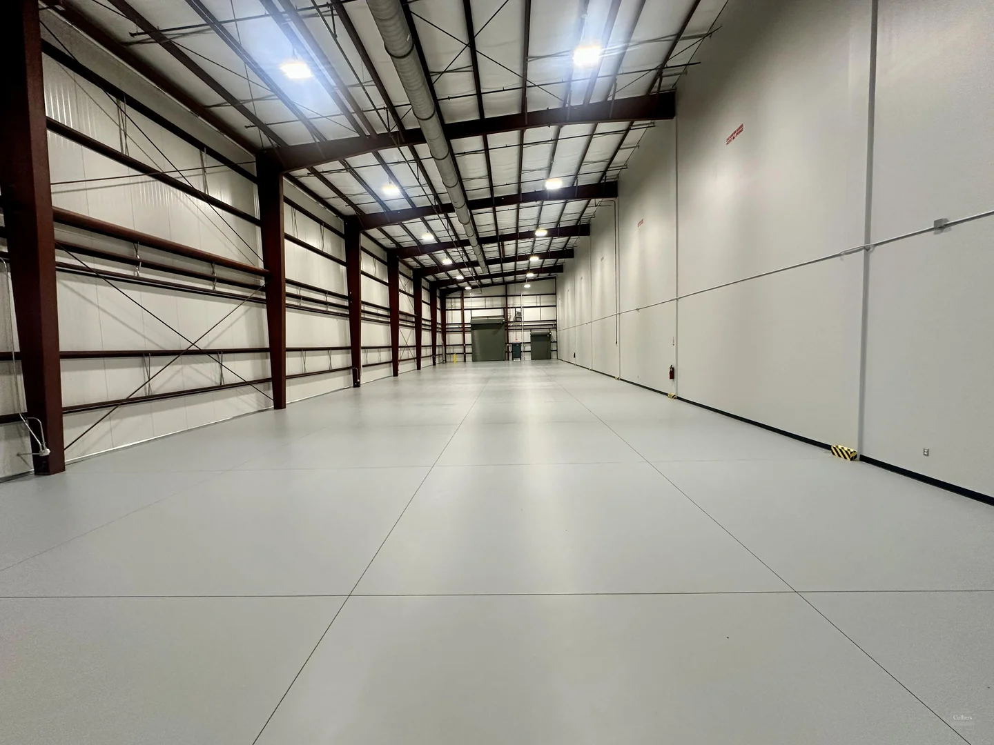 10,081 SF High Bay Warehouse Available at Redstone… — Lease in Huntsville, AL, photo 6 of 8