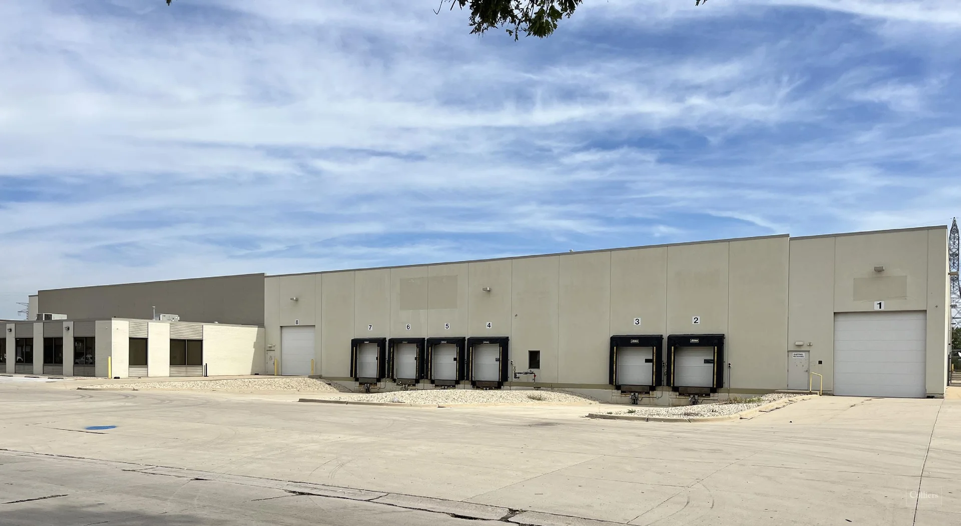 137,078 SF Available for Sublease in Bridgeview