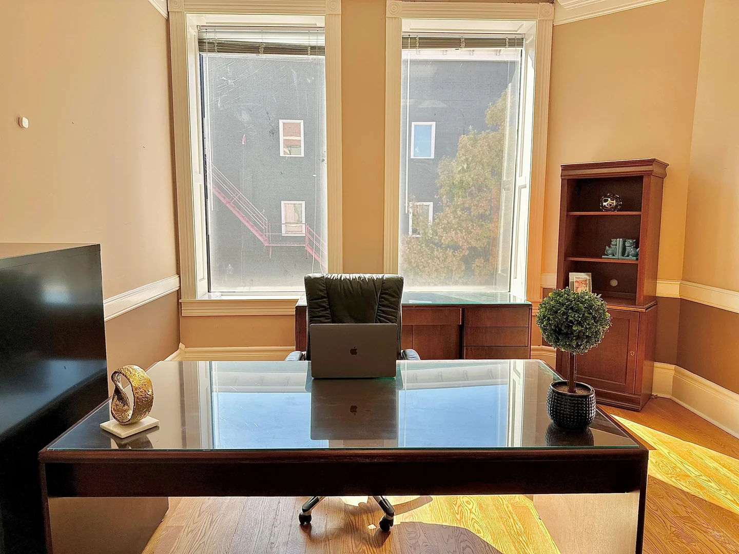 Small Professional Suite Available Downtown — Lease in Huntsville, AL, photo 3 of 5