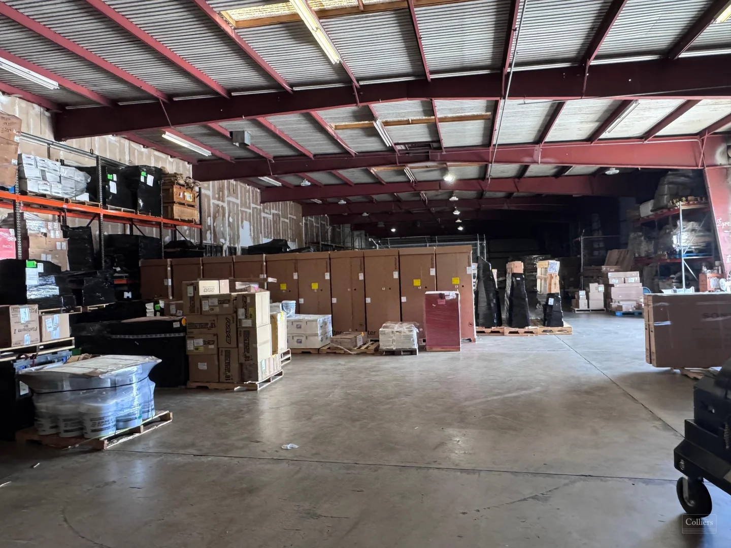 1027 Kikowaena Place - Mapunapuna Warehouse For… — Lease in Honolulu, HI, photo 2 of 6