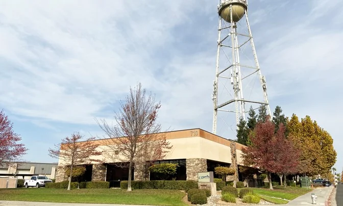 Fox Run Professional Center — Lease in Fresno, CA, photo 2 of 2