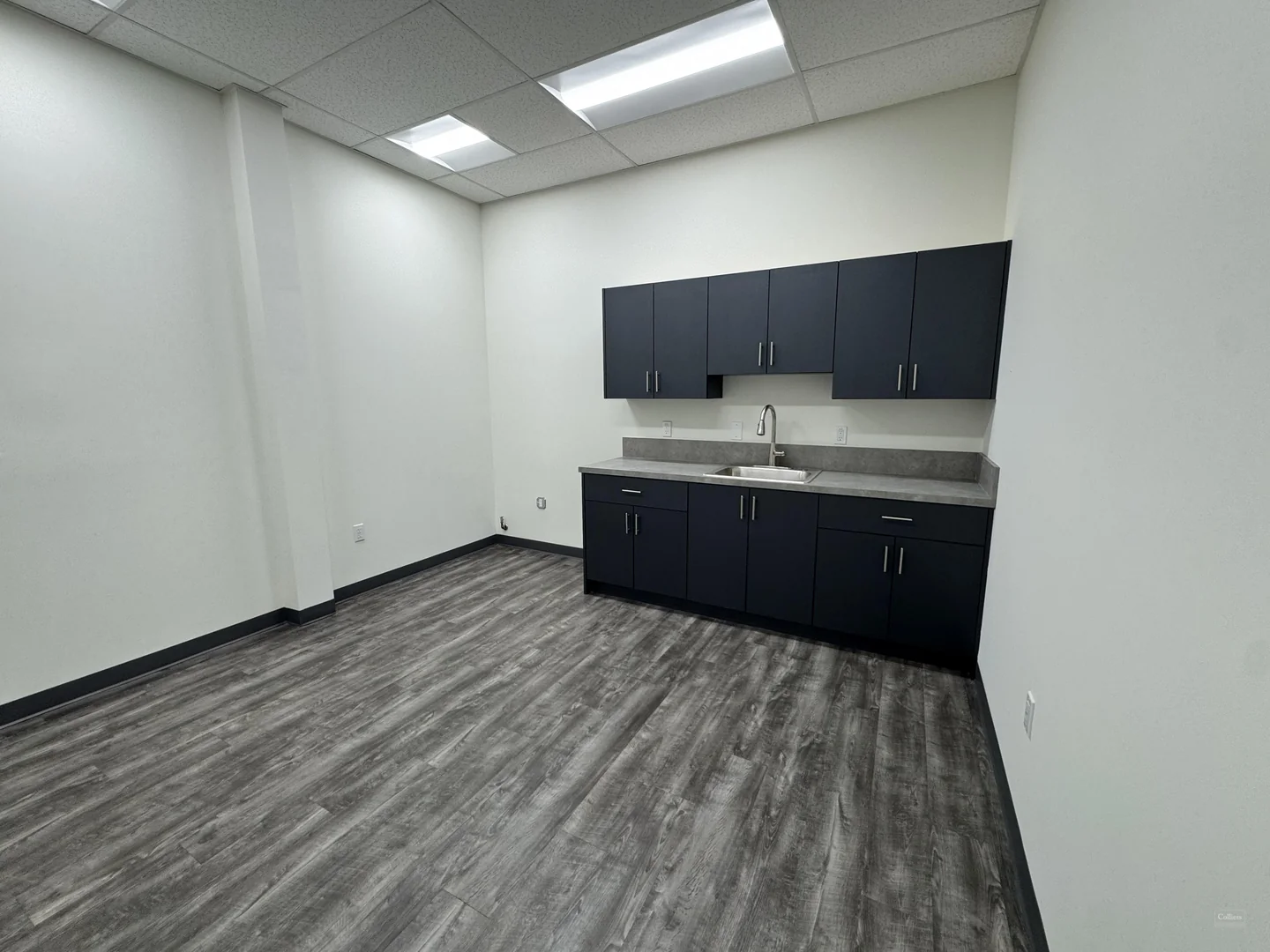 Prime office space available for sublease — Lease in Weston, FL, photo 3 of 8
