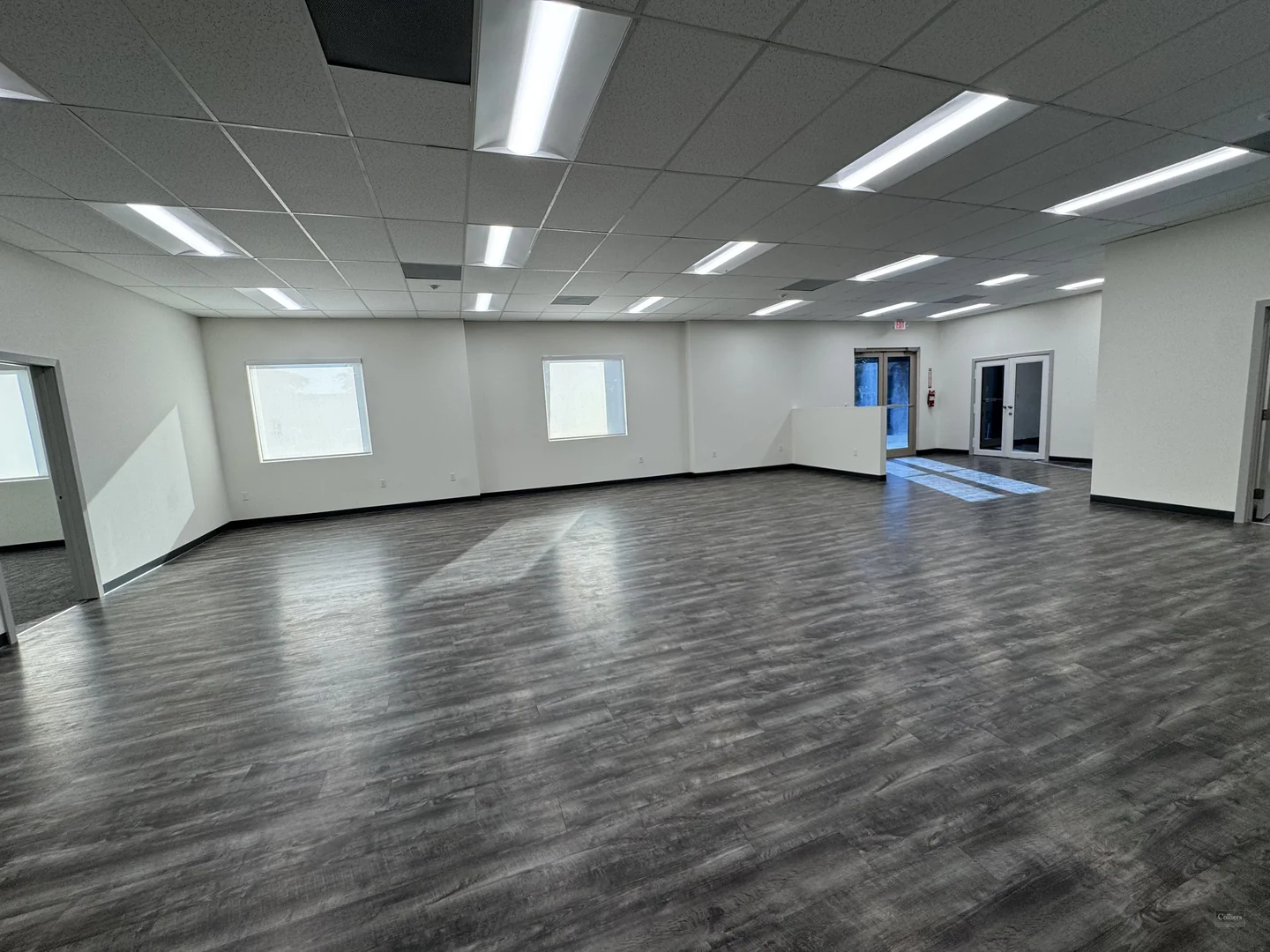 Prime office space available for sublease — Lease in Weston, FL, photo 5 of 8