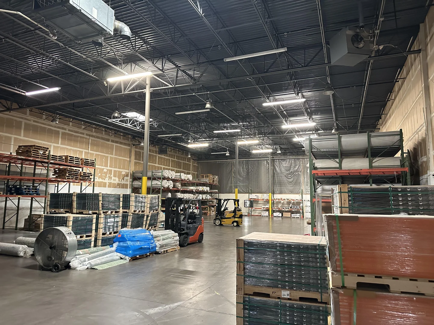 13,810 SF Industrial Space for Sublease in… — Lease in Carrollton, TX, photo 3 of 5