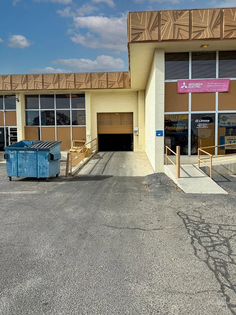 Warehouse for Sublease — Lease in Albuquerque, NM, photo 3 of 3